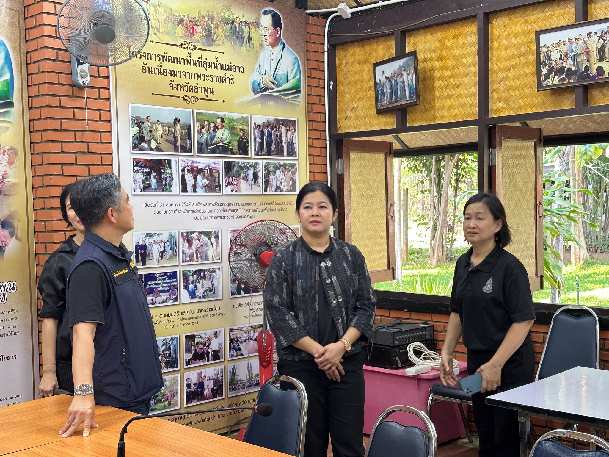title - สำนักงานการปฏิรูปที่ดินจังหวัดลำพูน ร่วมประชุมชี้แจงแนวทางการประเมินผลโครงการพัฒนาพื้นที่ลุ่มน้ำแม่อาวอันเนื่องมาจากพระราชดำริ จังหวัดลำพูน