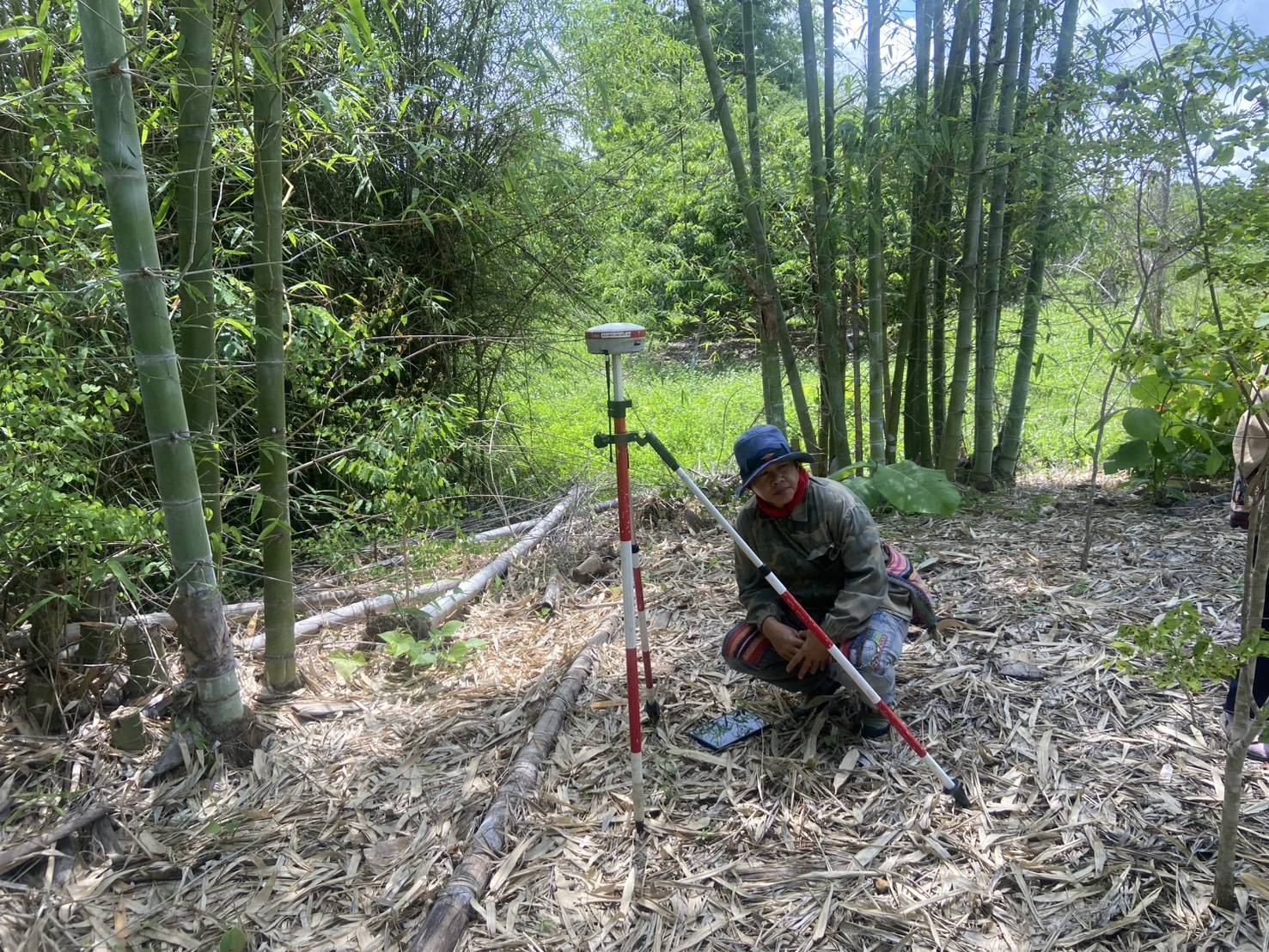 title - ส.ป.ก.ลำพูน ลงพื้นที่ดำเนินการรังวัดปรับปรุงแผนที่ตามมาตรฐาน RTK GNSS NETWORK ประจำปีงบประมาณ พ.ศ. 2569