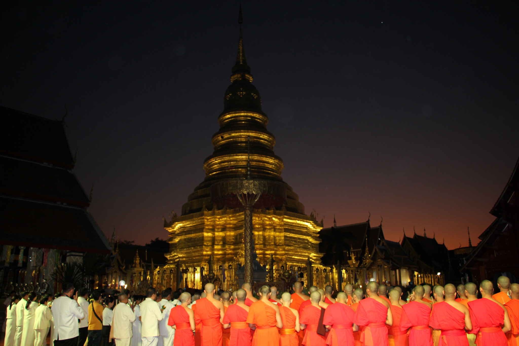 title - ข้าราชการและเจ้าหน้าที่ส.ป.ก.ลำพูน ร่วมกิจกรรมทางพุทธศาสนาเนื่องในวันมาฆบูชาประจำปี 2568  เพื่อความเป็นสิริมงคล