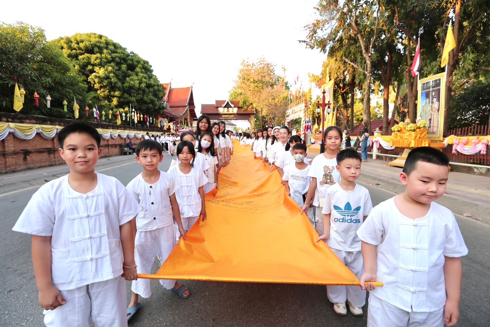 title - ข้าราชการและเจ้าหน้าที่ส.ป.ก.ลำพูน ร่วมกิจกรรมทางพุทธศาสนาเนื่องในวันมาฆบูชาประจำปี 2568  เพื่อความเป็นสิริมงคล