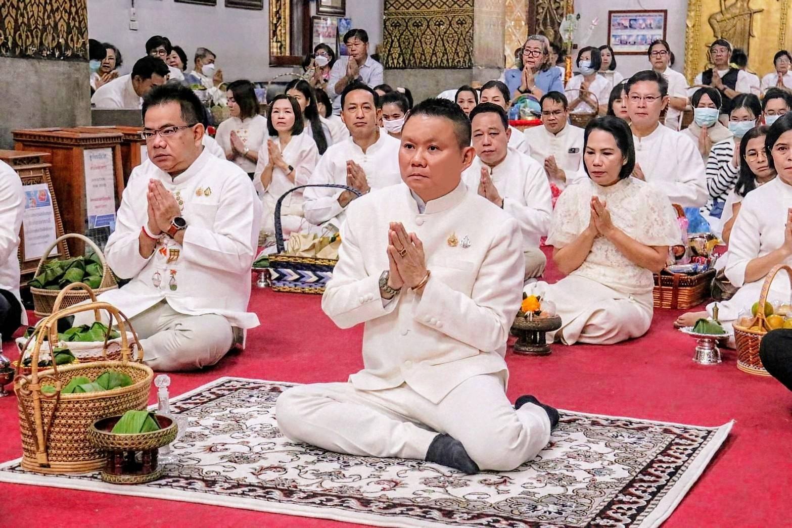 title - ข้าราชการและเจ้าหน้าที่ส.ป.ก.ลำพูน ร่วมกิจกรรมทางพุทธศาสนาเนื่องในวันมาฆบูชาประจำปี 2568  เพื่อความเป็นสิริมงคล