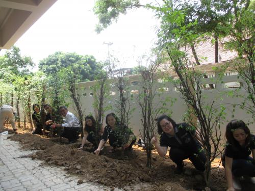 ส.ป.ก.ลำพูน จัดกิจกรรมวันต้นไม้แห่งชาติ 