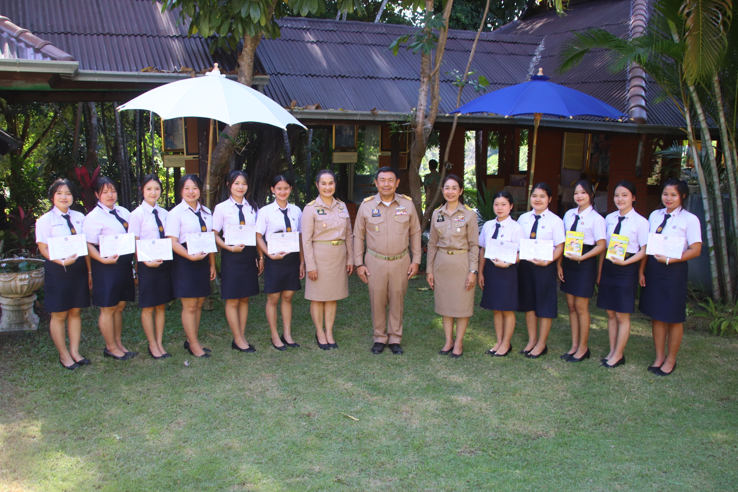 title - องคมนตรี ลงพื้นที่ติดตามและขับเคลื่อนโครงการพัฒนาพื้นที่ลุ่มน้ำแม่อาวอันเนื่องจากพระราชดำริ ตำบลนครเจดีย์ อำเภอป่าซาง จังหวัดลำพูน