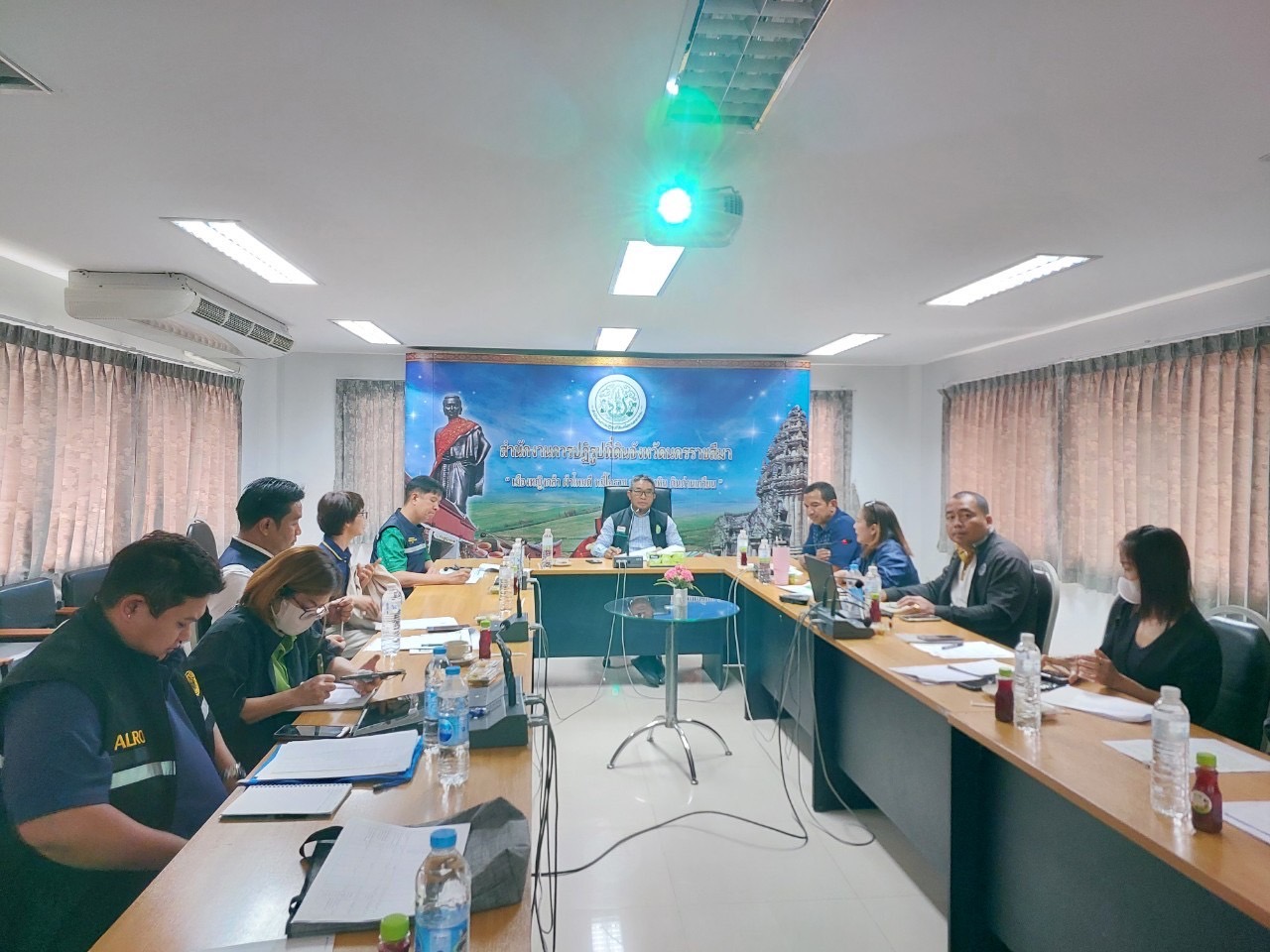 สจก.ร่วมประชุมหารือแก้ไขปัญหาของเครือข่ายสภาประชาชนอีสาน (สอส.) และสภาประชาชน 4 ภาค จังหวัดนครราชสีมาและจังหวัดลพบุรี