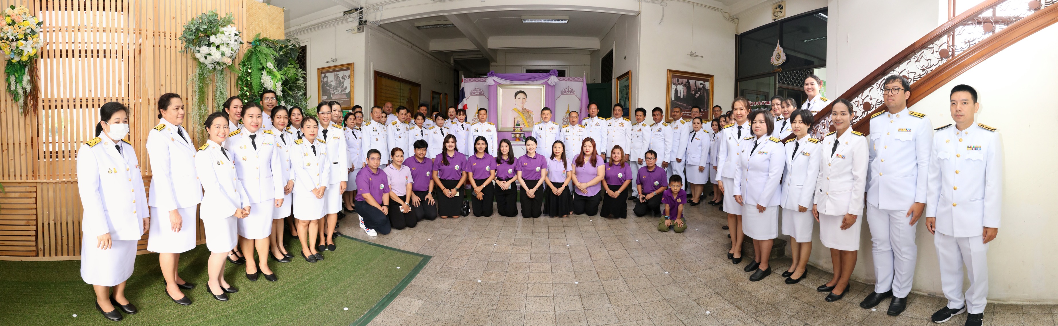 สจก.ร่วมวางพานพุ่ม ลงนามถวายพระพร สมเด็จพระนางเจ้าฯ พระบรมราชินี เนื่องในโอกาสวันเฉลิมพระชนมพรรษา 3 มิถุนายน 2567 (ข่าวแชร์)