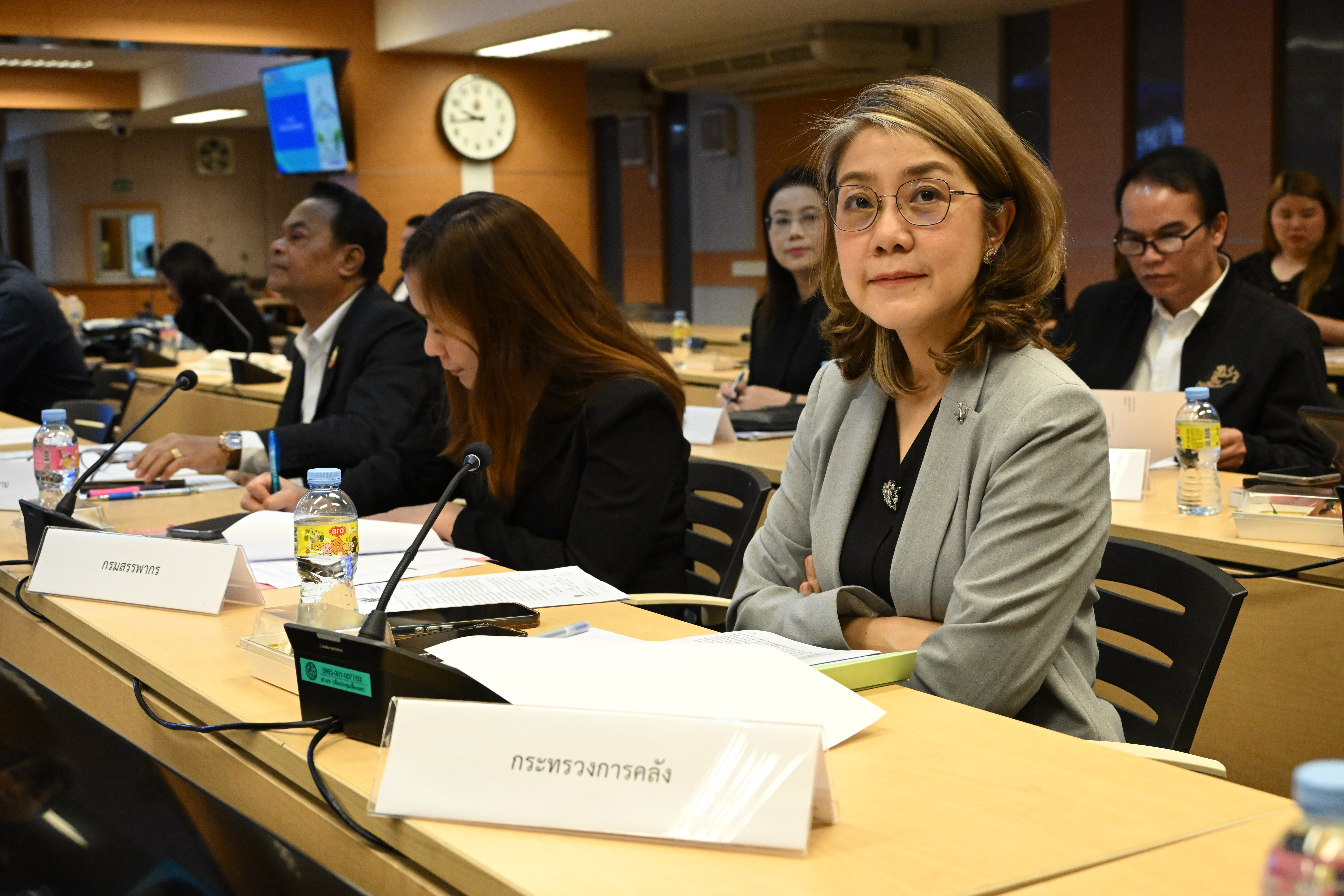 title - สำนักจัดการปฏิรูปที่ดินเข้าร่วมประชุมกำหนดแนวทางการแก้ไขปัญหาการเข้ามาตั้งถิ่นฐานและการครอบงำธุรกิจของคนต่างด้าวในประเทศไทย