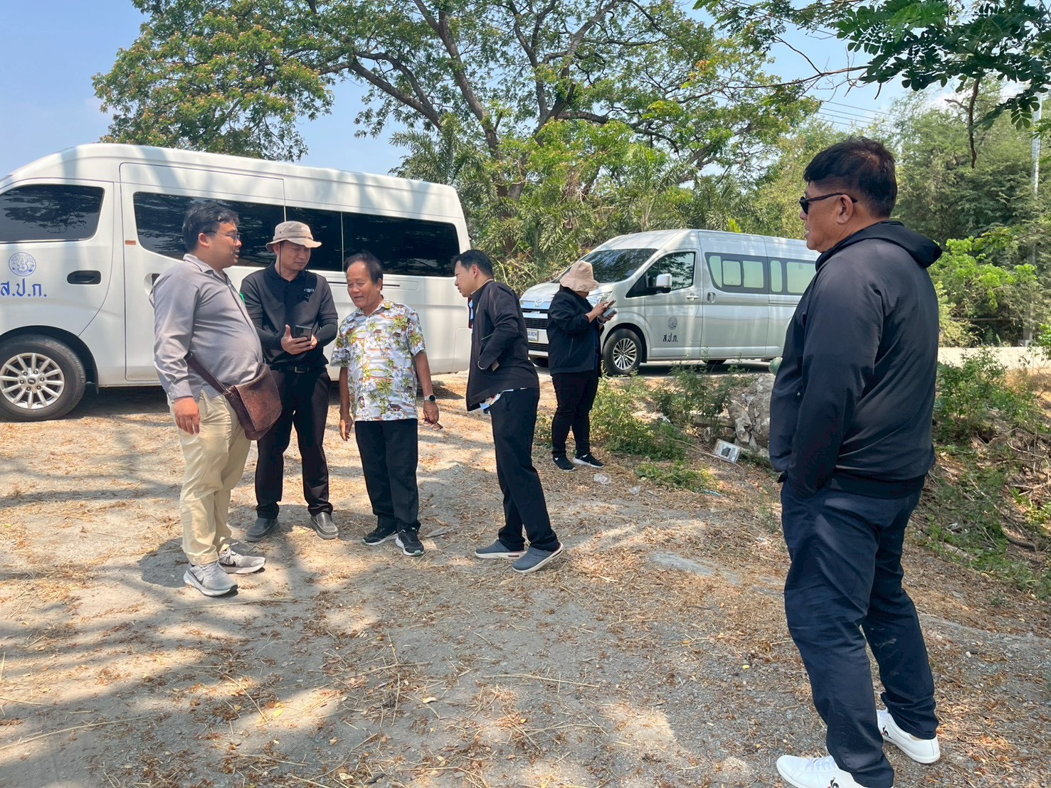 title - สจก. ร่วมประชุมหารือกับสำนักงานการปฏิรูปที่ดินจังหวัดพระนครศรีอยุธยา เพื่อวางแผนจัดเก็บข้อมูลและแก้ไขปัญหาที่ดินโครงการพัฒนาเกษตรชลประทานลุ่มแม่น้ำเจ้าพระยา