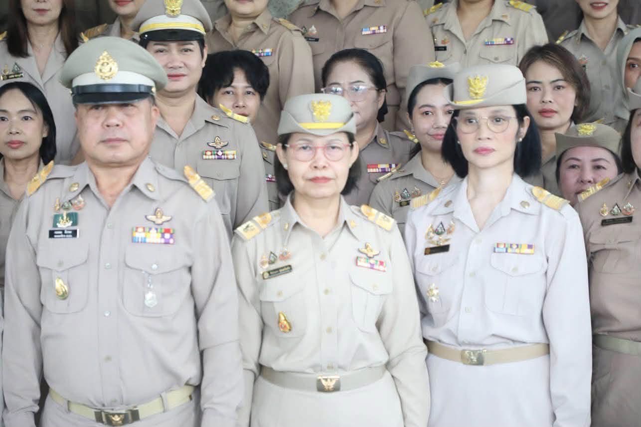title - สจก. ร่วมกิจกรรมวันพระราชทานธงชาติไทย 28 กันยายน 