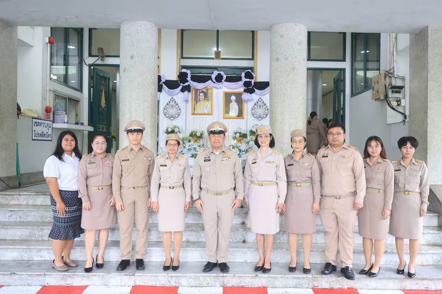 title - สจก. ร่วมกิจกรรมวันพระราชทานธงชาติไทย 28 กันยายน 