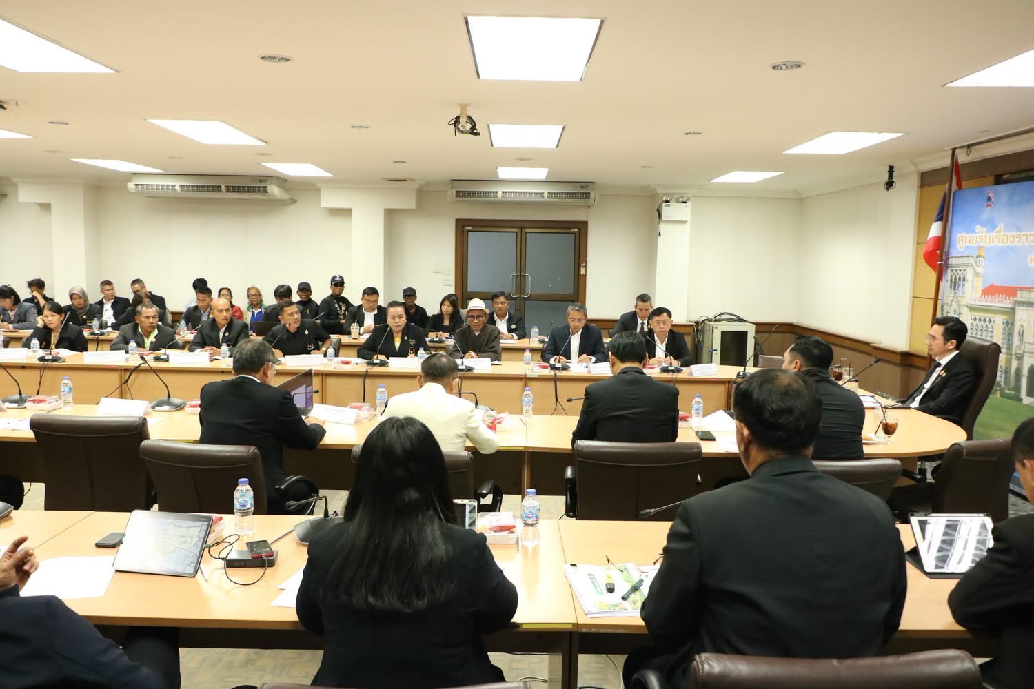 title - สจก. จัดประชุมคณะกรรมการแก้ไขปัญหาของสภาเครือข่ายประชาชนอีสาน (สอส.) สภาประชาชน 4 ภาค ครั้งที่ 1/2569