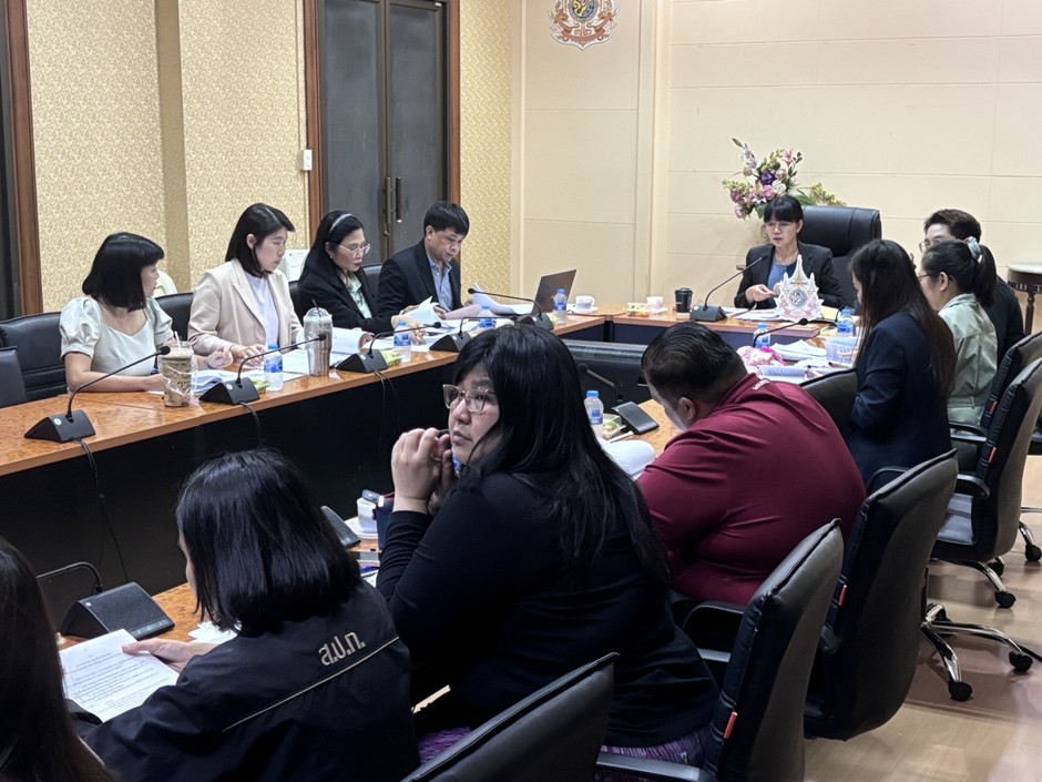 30 เมษายน 2568 เวลา 13.30 น. ณ ห้องประชุม จำลอง อัตนโถ นางสาวยุพเรศ เพิ่มพูน ผู้อำนวยการสำนักกฎหมาย เป็นประธานการประชุมเพื่อขับเคลื่อนการกำหนดแนวทางการจัดทำหลักประกันสัญญาสำหรับสถาบันเกษตรกรในเขตปฏิรูปที่ดินเพื่อเกษตรกรรม