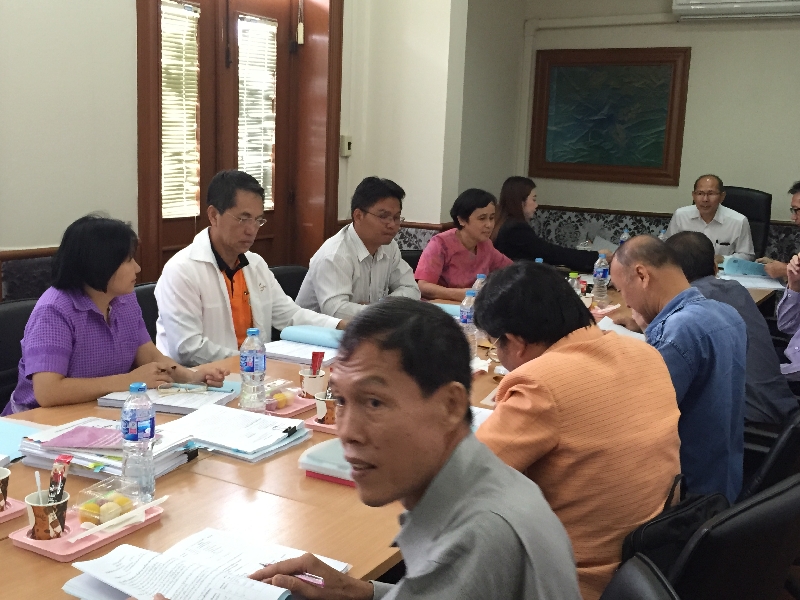 title - ประชุมเพื่อร่วมพิจารณา ตรวจสอบ แก้ไข (ร่าง) คู่มือสำหรับประชาชนตาม พ.ร.บ. การอำนวยความสะดวกในการพิจารณาอนุญาตของทางราชการ พ.ศ.2558 