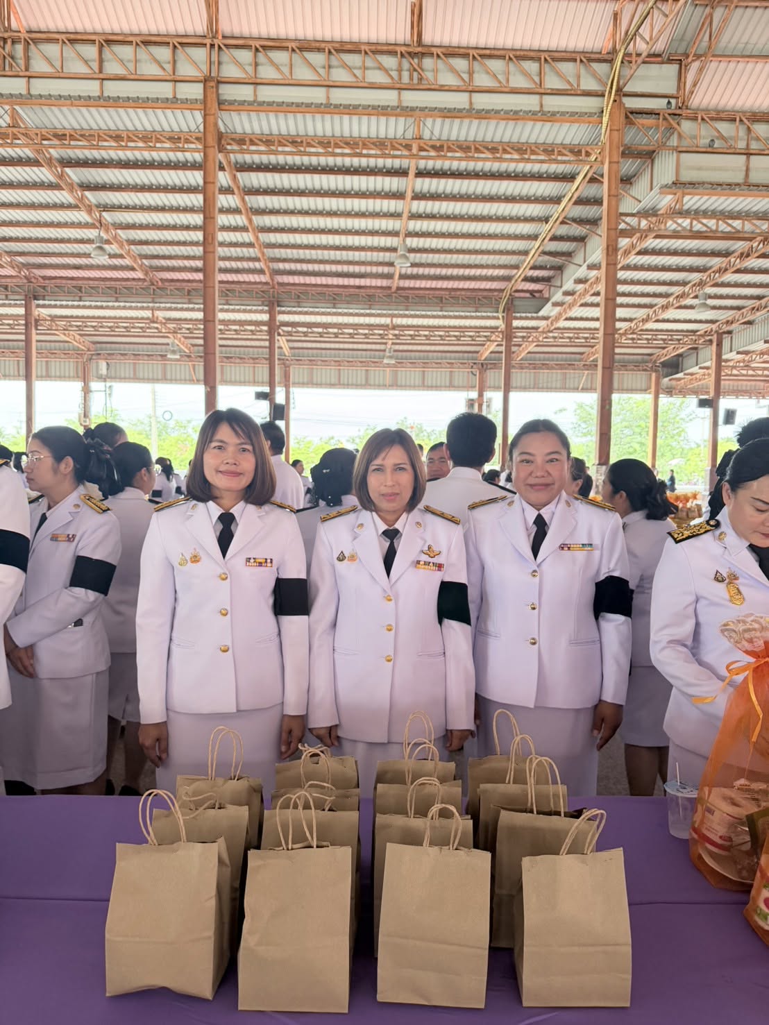 title - วันที่ 28 กรกฎาคม 2569 เวลา 08.00 น. นางสาววรัญญา นิ่มกุล ปฏิรูปที่ดินจังหวัดลพบุรี และเจ้าหน้าที่ ส.ป.ก.ลพบุรี เข้าร่วมเฉลิมพระเกียรติพระบาทสมเด็จพระเจ้าอยู่หัวเนื่องในโอกาสวันเฉลิมพระชนมพรรษา 28 กรกฎาคม 2569