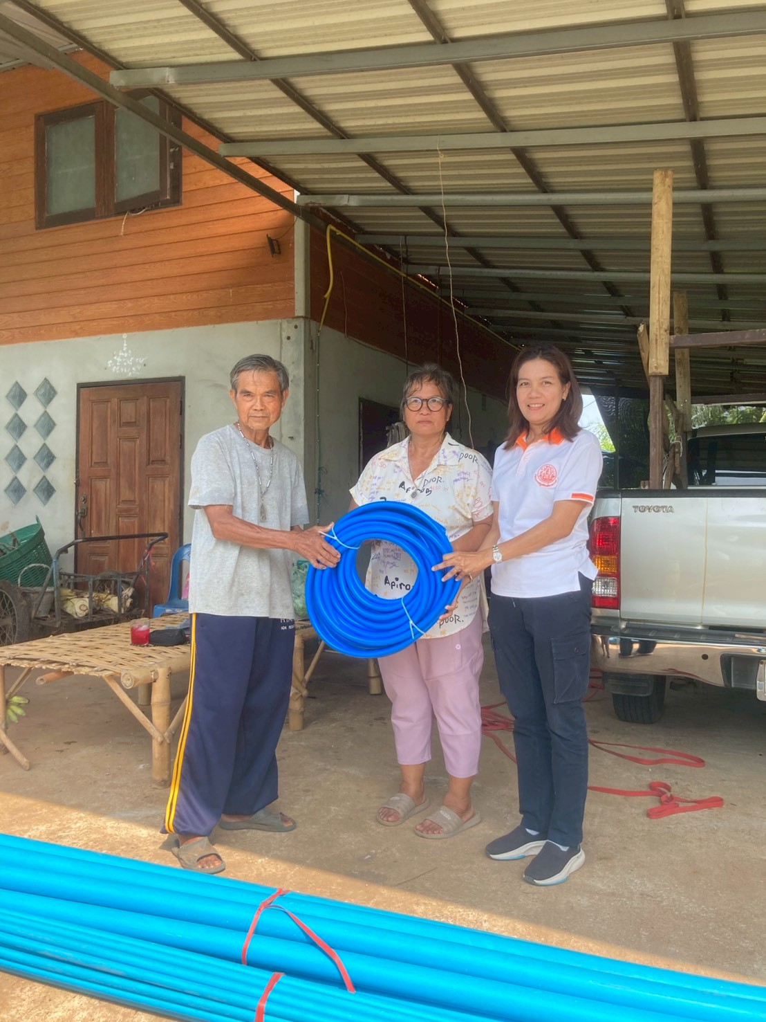 title - ส่งมอบวัสดุการเกษตรให้แก่เกษตรกรต้นแบบ จำนวน 2 ราย 