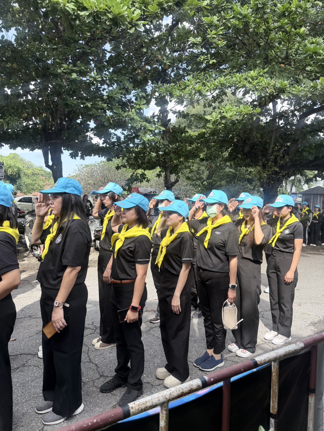 title - วันศุกร์ที่ 16 ตุลาคม 2569 นางสาววรัญญา นิ่มกุล ปฏิรูปที่ดินจังหวัดลพบุรีมอบหมายจ้าหน้าที่ทุกกลุ่ม/ฝ่าย เข้าร่วมกิจกรรมจิตอาสาพัฒนาเนื่องในวันคล้ายวันสวรรคตพระบาทสมเด็จพระจุลจอมเกล้าเจ้าอยู่หัว(วันปิยมหาราช) ณ สถานีรถไฟลพบุรี ตำบลท่าหิน อำเภอเมืองลพบุรี จังหวัดลพบุรี