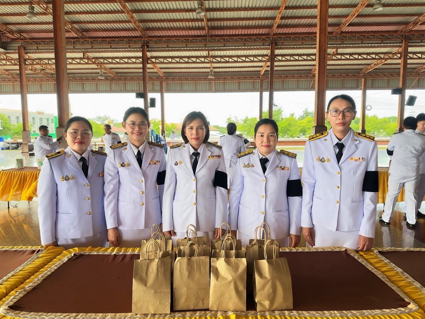 title - วันพุธที่ 12 สิงหาคม 2569 นางสาววรัญญา นิ่มกุล ปฏิรูปที่ดินจังหวัดลพบุรีและเจ้าหน้าที่ ส.ป.ก.ลพบุรีเข้าร่วมกิจกรรมพิธีเจริญพระพุทธมนต์และทำบุญตักบาตรถวายเป็นพระราชกุศลเนื่องในโอกาสวันคล้ายวันพระราชสมภพสมเด็จพระนางเจ้าสิริกิติ์พระบรมราชินีนาถพระบรมราชชนนีพันปีหลวงและวันแม่แห่งชาติ 12 สิงหาคม 2569 โดยมีนายวีรพงศ์ ฤทธิ์รอด ผู้ว่าราชการจังหวัดลพบุรี เป็นประธานในพิธี ณ โรงเรียนวินิตศึกษาในพระราชูปถัมภ์แห่งที่ 2 ตำบลโพธิ์เก้าต้น อำเภอเมืองลพบุรี จังหวัดลพบุรี