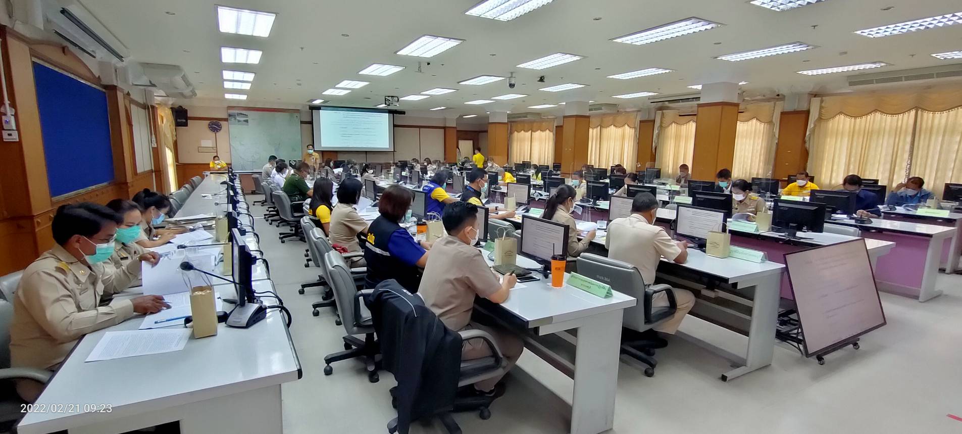 ประชุมคณะกรรมการปฏิรูปที่ดินจังหวัดลพบุรี (คปจ.ลพบุรี) ครั้งที่ 1/2565 นายวชิระ เกตุพันธุ์ เป็นประธาน การประชุมคณะกรรมการและเลขานุการ (คปจ.ลพบุรี) ณ ห้องประชุมทานตะวัน ชั้น 5 ศาลากลางจังหวัดลพบุรี