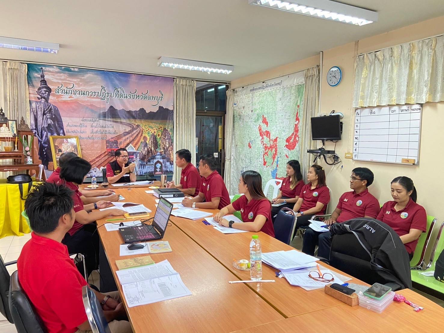 ผู้ตรวจราชการกรม ประชุมติดตามงานตามแผน การตรวจราชการ ของ ส.ป.ก. ประจำปีงบประมาณ พ.ศ.2567