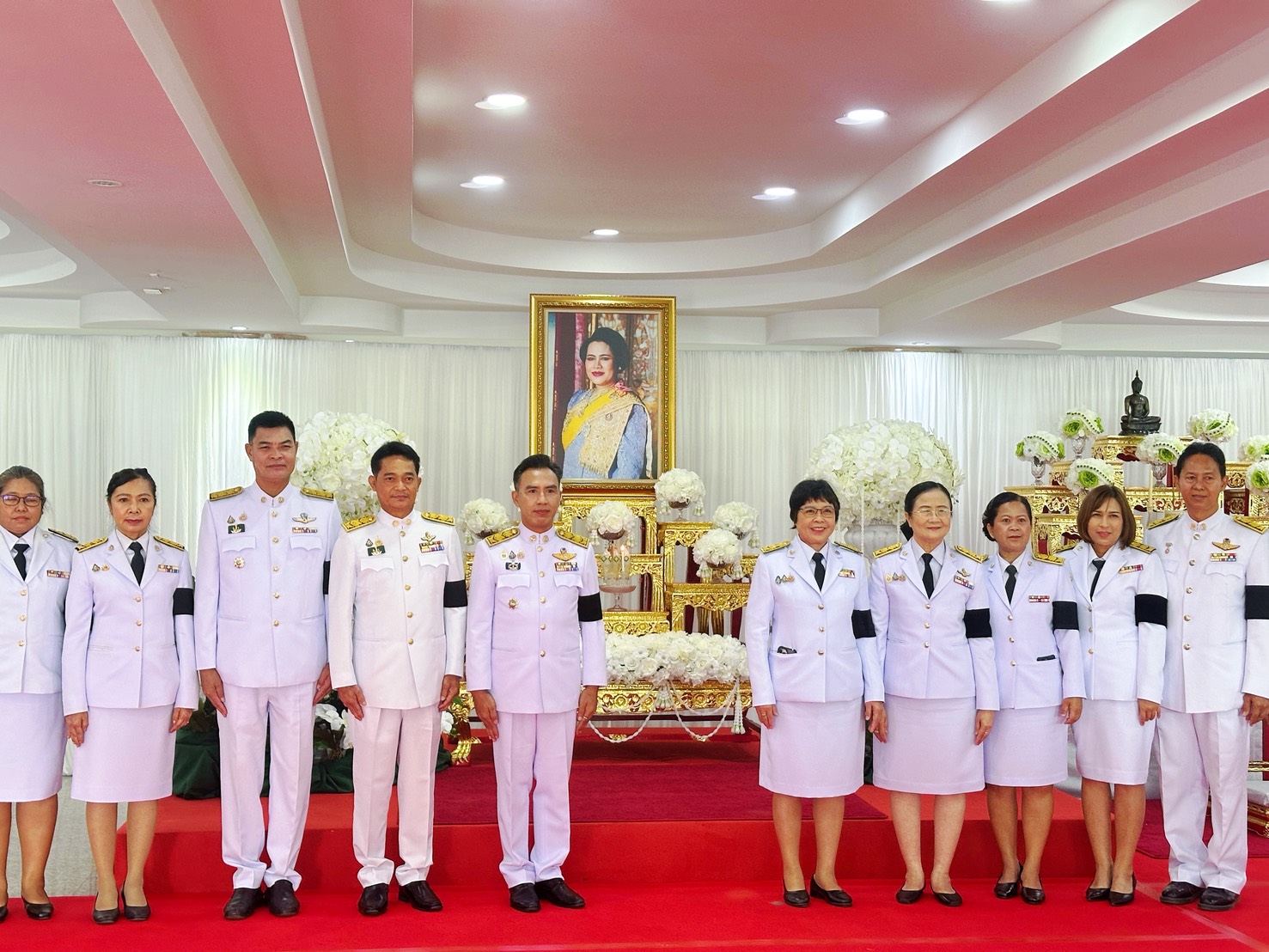 วันพุธที่ 12 สิงหาคม 2569 นางสาววรัญญา นิ่มกุล ปฏิรูปที่ดินจังหวัดลพบุรีและเจ้าหน้าที่ ส.ป.ก.ลพบุรีเข้าร่วมกิจกรรมพิธีเจริญพระพุทธมนต์และทำบุญตักบาตรถวายเป็นพระราชกุศลเนื่องในโอกาสวันคล้ายวันพระราชสมภพสมเด็จพระนางเจ้าสิริกิติ์พระบรมราชินีนาถพระบรมราชชนนีพันปีหลวงและวันแม่แห่งชาติ 12 สิงหาคม 2569 โดยมีนายวีรพงศ์ ฤทธิ์รอด ผู้ว่าราชการจังหวัดลพบุรี เป็นประธานในพิธี ณ โรงเรียนวินิตศึกษาในพระราชูปถัมภ์แห่งที่ 2 ตำบลโพธิ์เก้าต้น อำเภอเมืองลพบุรี จังหวัดลพบุรี
