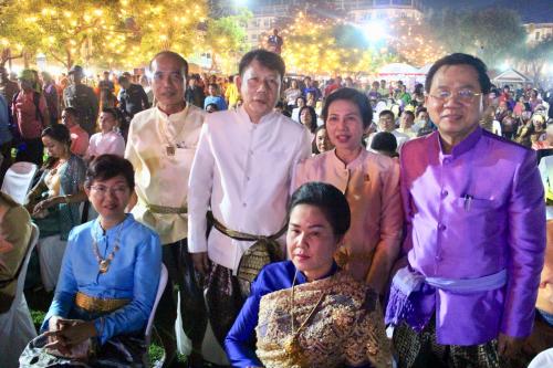 เข้าร่วมประกอบพิธีเสกน้ำพระพุทธมนต์ศักดิ์สิทธิ์ และเสกเหรียญสมเด็จพระนารายณ์มหาราช ณ วัดพระศรีรัตนมหาธาตุ (โบราณสถาน) อำเภอเมือง จังหวัดลพบุรี ทั้งนี้