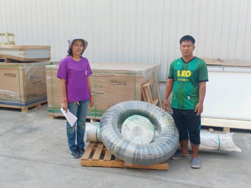 ส่งมอบวัสดุการเกษตรให้กับเกษตรกรในเขตปฏิรูปที่ดิน อำเภอชัยบาดาล อำเภอลำสนธิ อำเภอบ้านหมี่ จังหวัดลพบุรี ที่เข้าร่วมโครงการศูนย์เรียนรู้การเพิ่มประสิทธิภาพ การผลิตสินค้าเกษตร