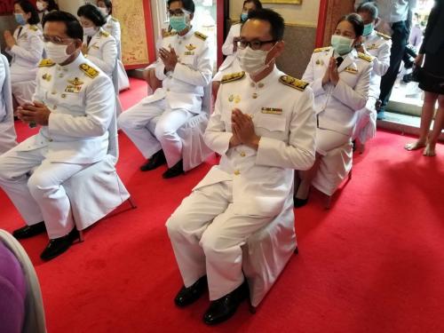 นายประเสริฐ กาญจนเกียรติกุล ปฏิรูปที่ดินจังหวัดลพบุรี เข้าร่วมพิธีลงนามถวายพระพรชัยมงคล