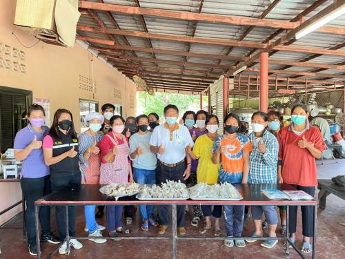 จัดอบรมโครงการส่งเสริมการดำเนินงานอันเนื่องมาจากพระราชดำริกิจกรรมพัฒนาและส่งเสริมศิลปหัตกรรม ประจำปีงบประมาณ พ.ศ.2565 หลักสูตร การแปรรูปอาหารเพื่อเพิ่มทักษะและเพิ่มศักยภาพเกษตรกรในเขตปฏิรูปที่ดินฯ 