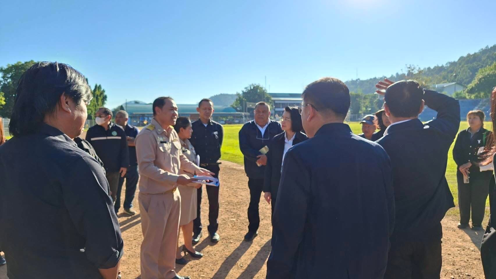 ร่วมประชุมในการลงพื้นที่ตรวจติดตามโครงการที่เสนอขอรับงบประมาณโครงการปรับปรุงและพัฒนาสนามกีฬากลางเทศบาลเมืองแม่ฮ่องสอน