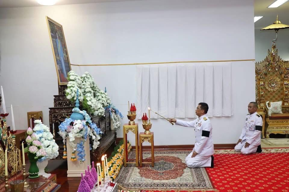 จังหวัดแม่ฮ่องสอน ประกอบพิธีบำเพ็ญกุศลในวาระครบ 50 วัน (ปัญญาสมวาร) แห่งการสวรรคต เพื่อถวายเป็นพระราชกุศลแด่ สมเด็จพระนางเจ้าสิริกิติ์ พระบรมราชินีนาถ พระบรมราชชนนีพันปีหลวง