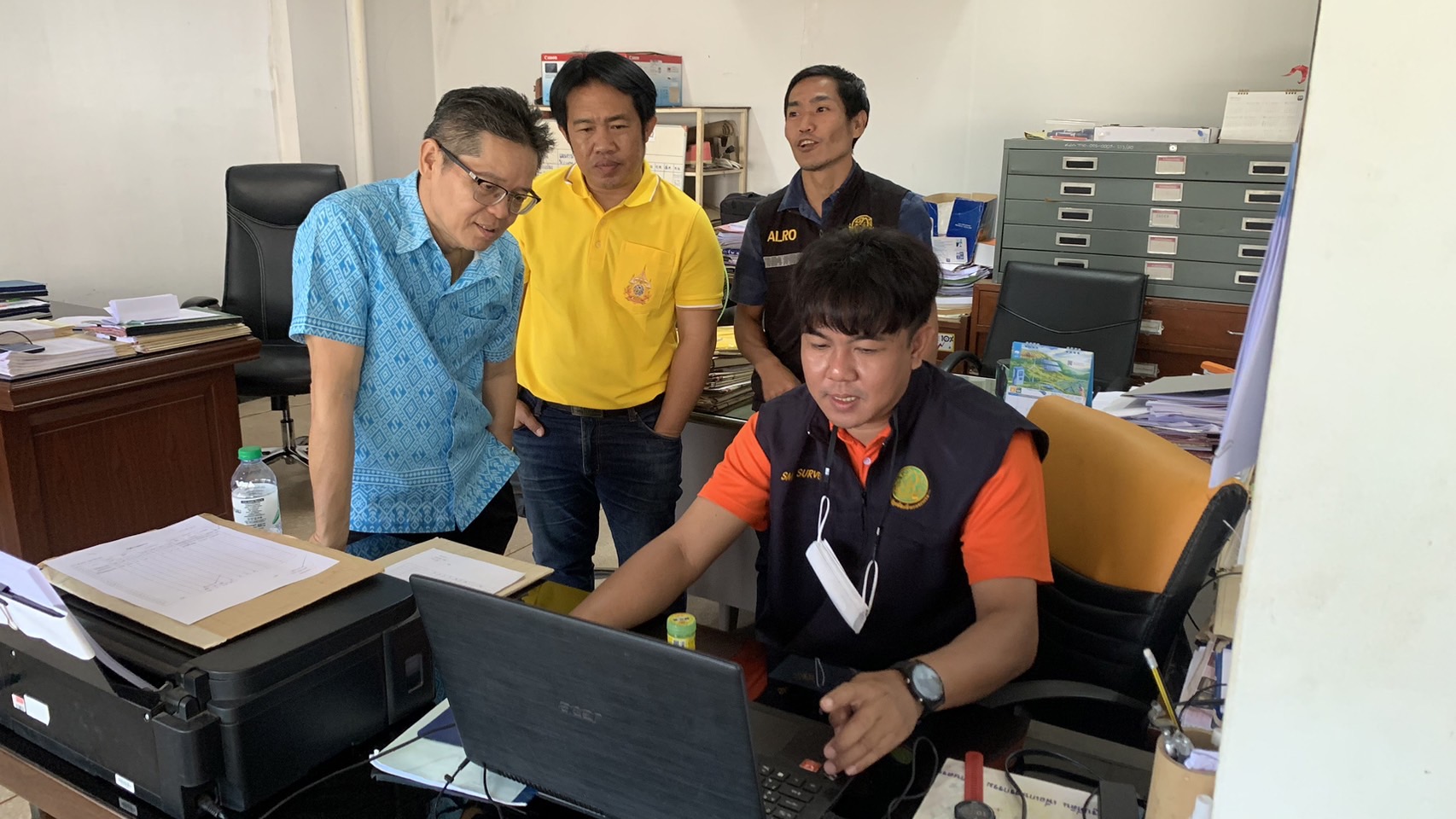 กลุ่มตรวจสอบมาตรฐานการรังวัดและแผนที่ ออกตรวจฯ ติดตาม ให้คำแนะนำการส่งผลงานการรังวัดแปลงที่ดิน เส้นทางจังหวัดยโสธร จังหวัดมุกดาหาร จังหวัดอำนาจเจริญ จังหวัดนครพนม และจังหวัดสกลนคร