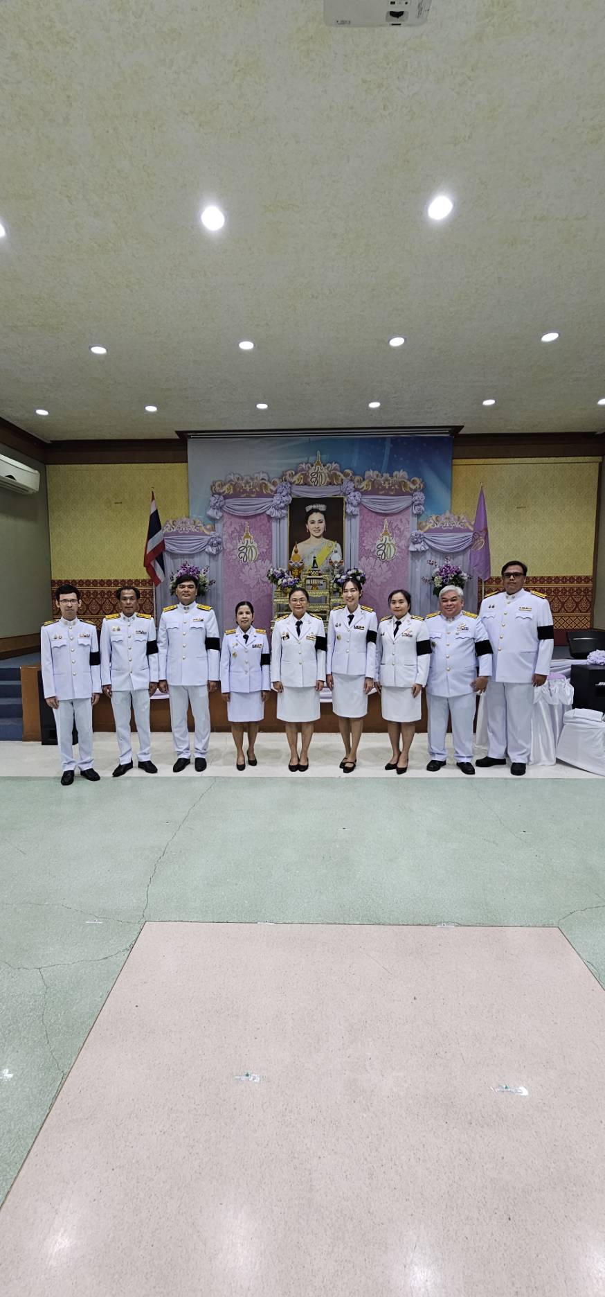 title - นางดาวรุ่ง ตันติไวทยาพันธ์ุ ผู้อำนวยการสำนักจัดการแผนที่เเละสารบบที่ดิน เข้าร่วมพิธีถวายพระพรชัยมงคล สมเด็จพระนางเจ้าฯพระบรมราชินี เนื่องในโอกาสพระราชพิธีมหามงคลเฉลิม พระขนมพรรษา 4 รอบ วันที่ 3 มิถุนายน 2569 ณ.ห้องประชุมไชยยงค์ ชูชาติ .สำนักการปฎิรูปที่ดินเพื่อเกษตรกรรม ราชดำเนินนอก เขตพระนคร  