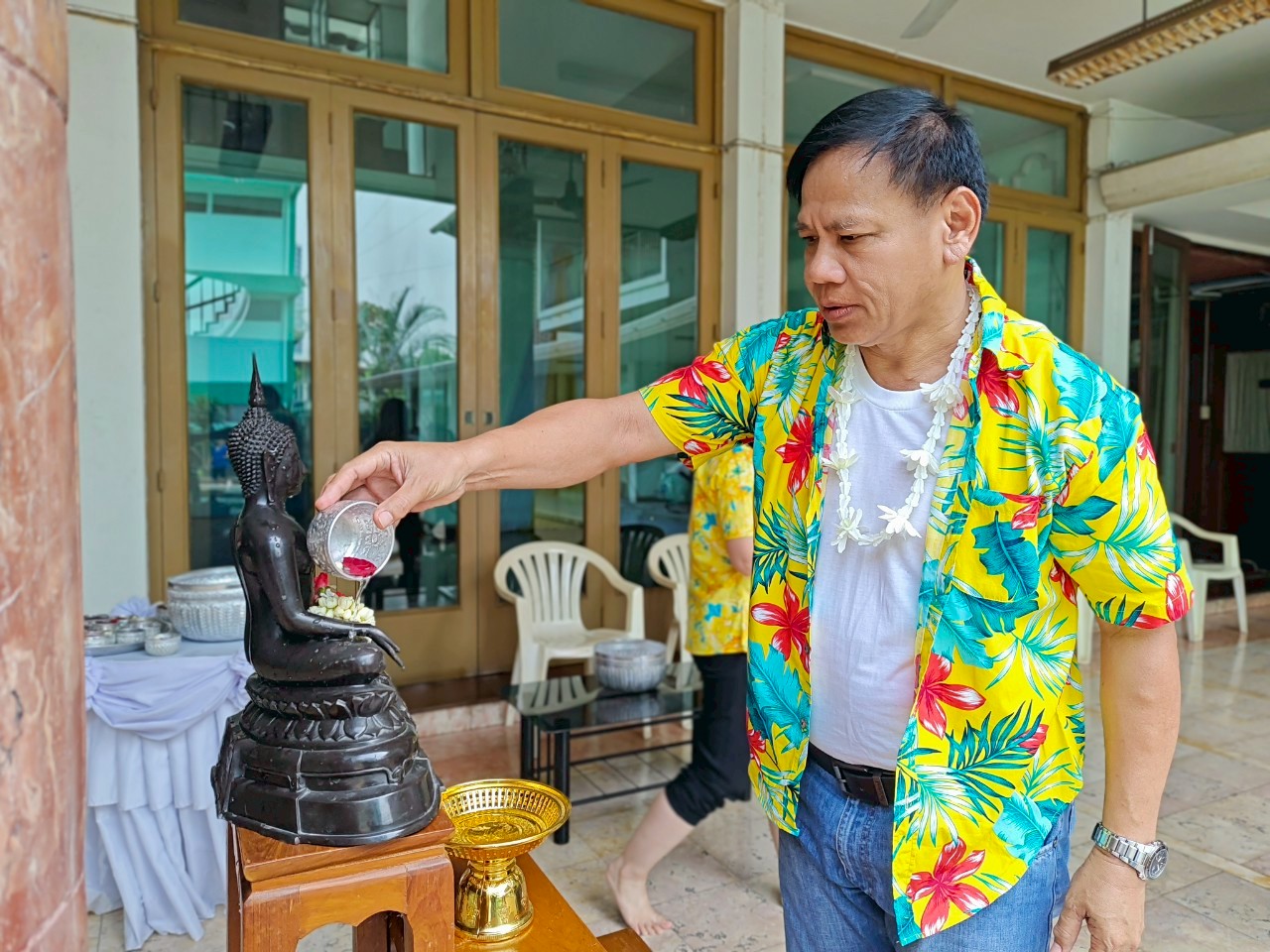 สำนักจัดการแผนที่และสารบบที่ดินจัด Big Cleaning Day และ จัดพิธี รดน้ำดำหัว ท่านผู้อำนวยการสำนักและ ผู้อำนวยการกลุ่ม เนื่องในวันสงกรานต์ วันที่ 10 เมษายน 2568