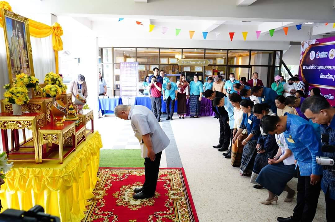 ร่วมงานสมัชชาคุณธรรมและตลาดนัดคุณธรรม 
