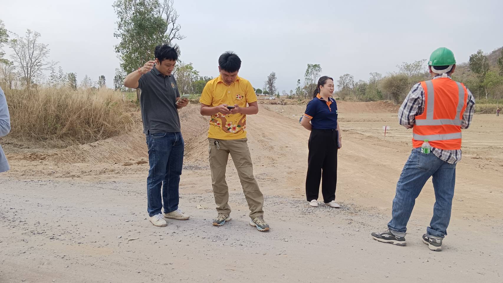 ตรวจสอบสภาพพื้นที่