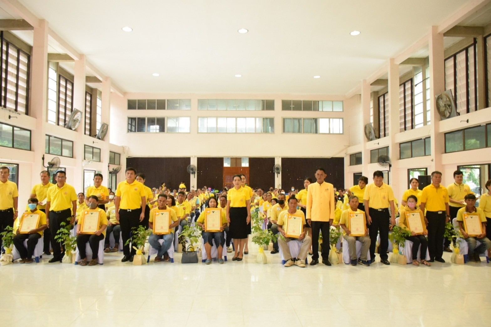 มอบโฉนดเพื่อการเกษตร 72,000 ฉบับ เฉลิมพระเกียรติพระบาทสมเด็จพระเจ้าอยู่หัว เนื่องในโอกาสพระราชพิธีมหามงคล เฉลิมพระชนมพรรษา 6 รอบ 28 กรกฎาคม 2567