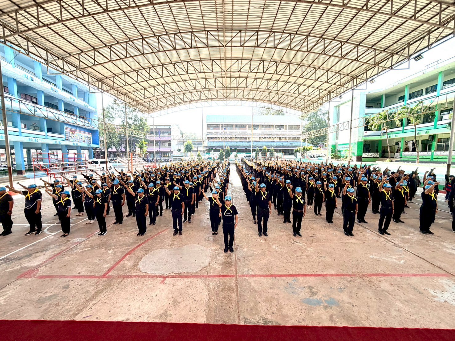 title - ส.ป.ก.มุกดาหาร ร่วมกิจกรรมจิตอาสาพัฒนาวันสำคัญของชาติไทย ณ โรงเรียนทีโอเอวิทยา (เทศบาล 1 วัดคำสายทอง)