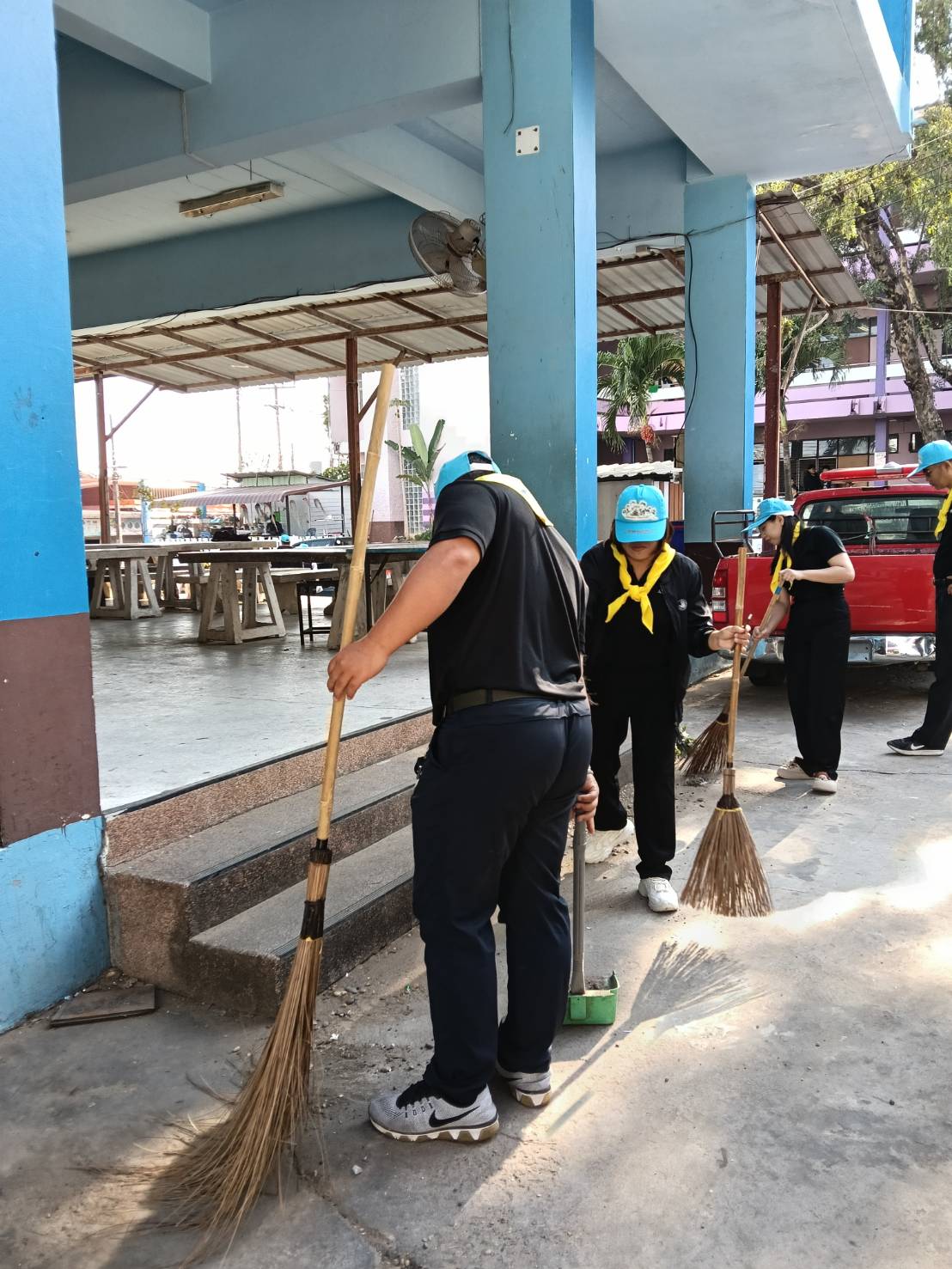 title - ส.ป.ก.มุกดาหาร ร่วมกิจกรรมจิตอาสาพัฒนาวันสำคัญของชาติไทย ณ โรงเรียนทีโอเอวิทยา (เทศบาล 1 วัดคำสายทอง)