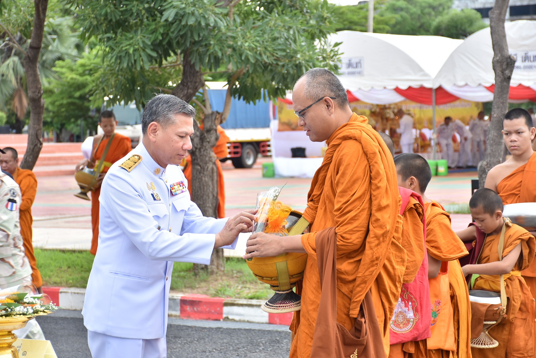 ร่วมกิจกรรมเนื่องในวันที่ระลึกวันคล้ายวันสวรรคตพระบาทสมเด็จพระปรเมนทรมหาอานันทมหิดลพระอัฐรามาธิบดินทร 