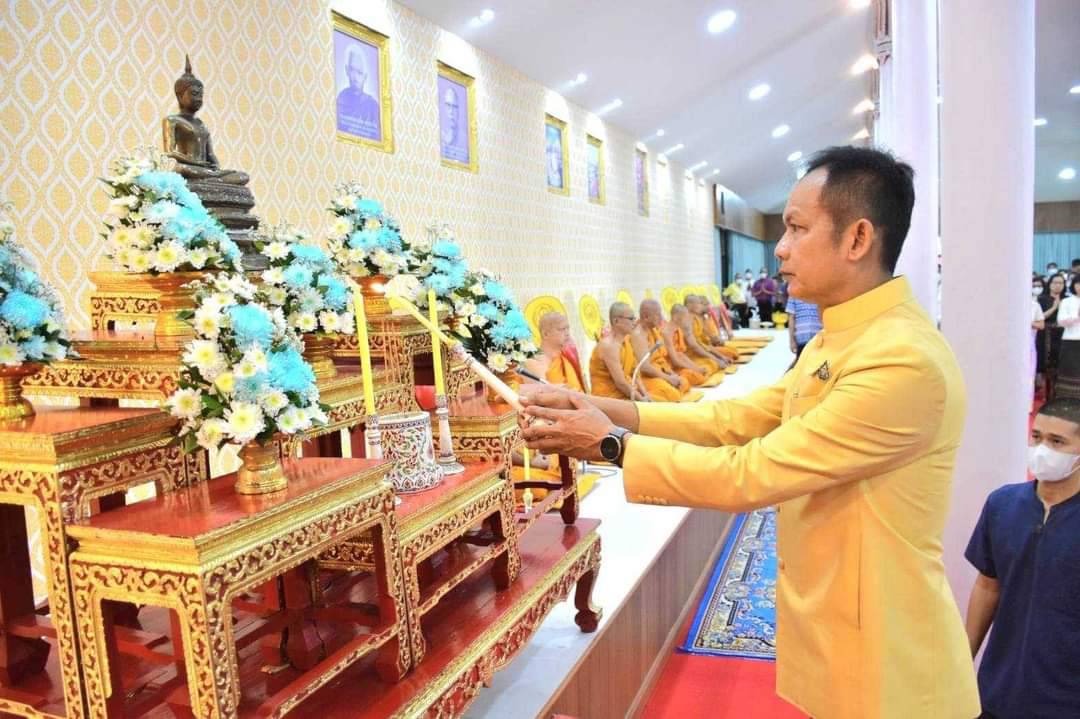 “ผู้ว่าฯ พาแต่งไทย หิ้วปิ่นโตทำบุญ เกื้อกูลพระพุทธศาสนา รักษาสิ่งแวดล้อม” ร่วมกิจกรรมทำบุญถวายภัตตาหารแด่พระภิกษุสงฆ์ และปล่อยพันธุ์สัตว์น้ำ