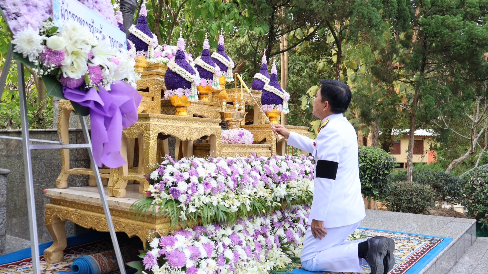 ส.ป.ก.นครนายก ร่วมพิธีวางพวงมาลาถวายราชสักการะ