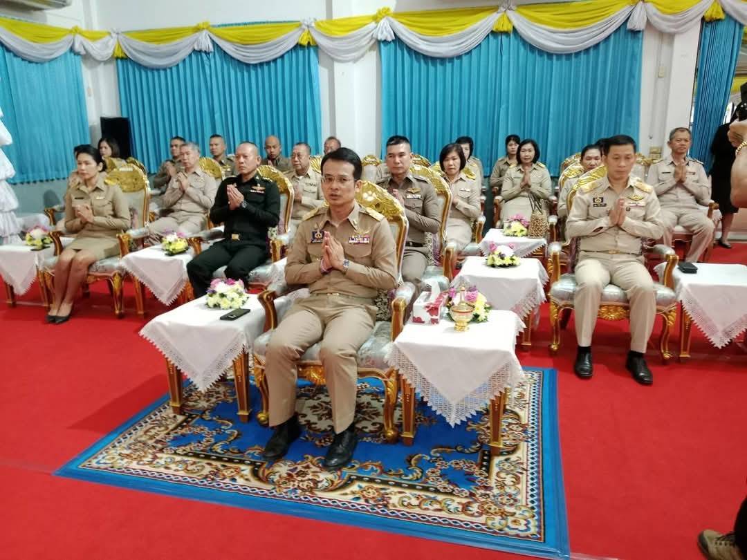 ส.ป.ก.นครนายก ร่วมพิธีถวายภัตตาหารพระราชทานของพระบาทสมเด็จพระเจ้าอยู่หัว 