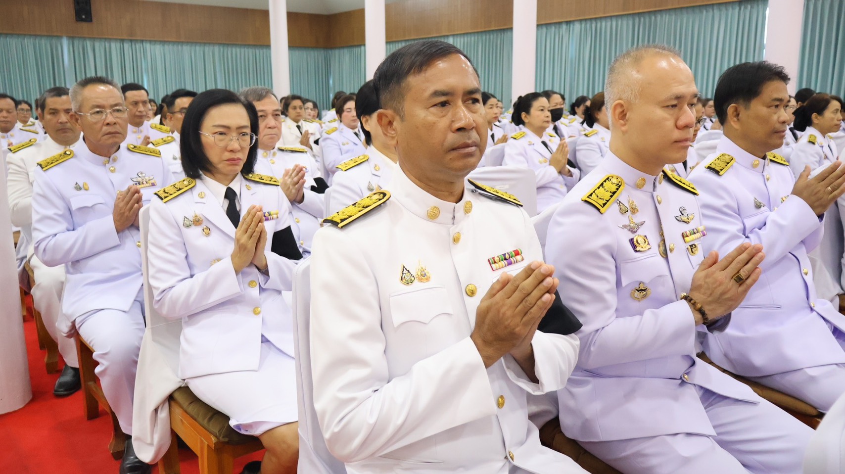 title - ส.ป.ก.นครนายก ร่วมพิธีเจริญพระพุทธมนต์และทำบุญตักบาตร