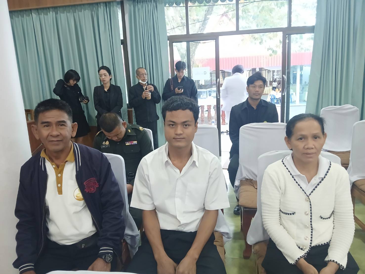 title - ส.ป.ก.นครนายก ร่วมพิธีเจริญพระพุทธมนต์และทำบุญตักบาตร