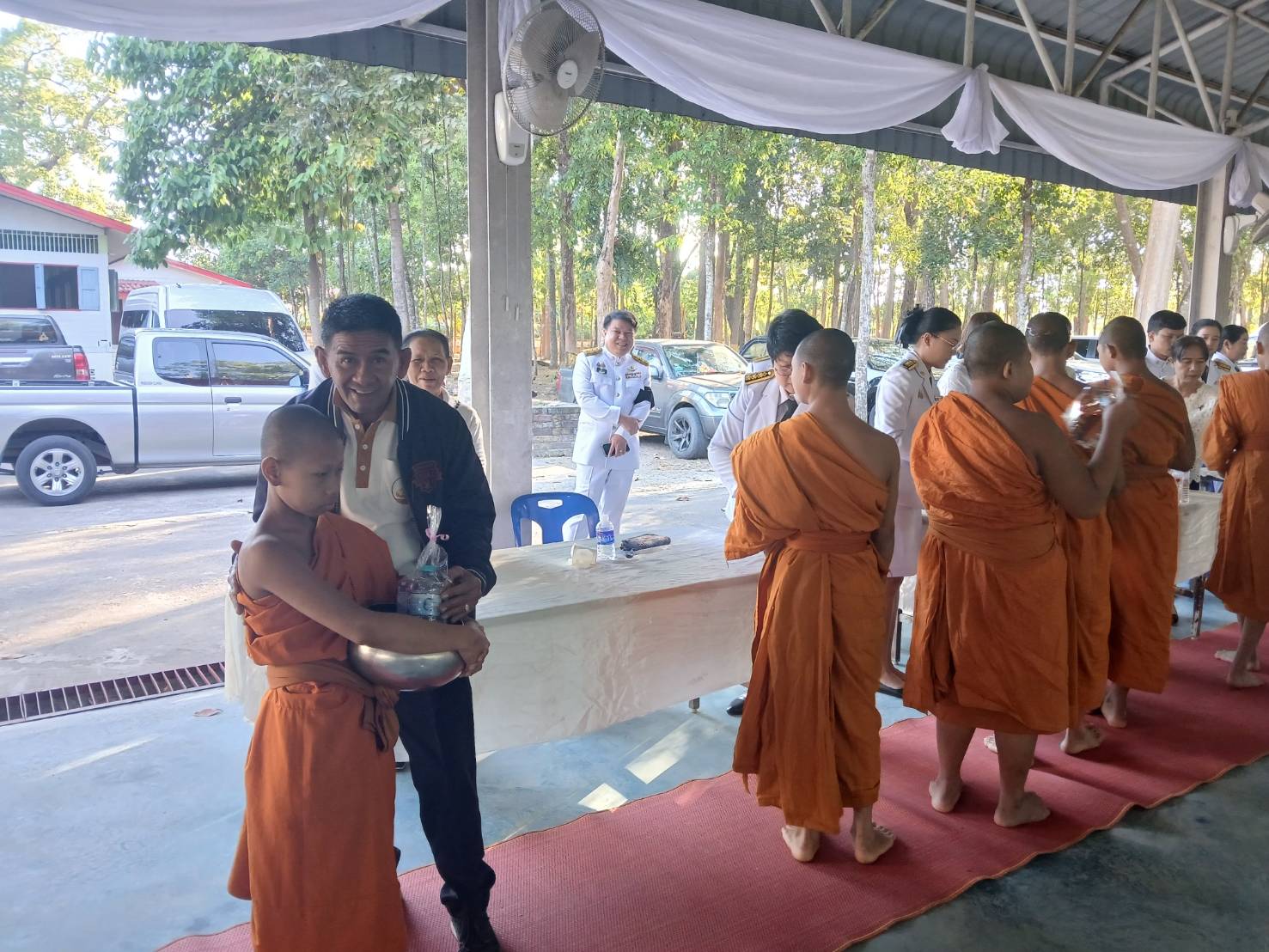 title - ส.ป.ก.นครนายก ร่วมพิธีเจริญพระพุทธมนต์และทำบุญตักบาตร