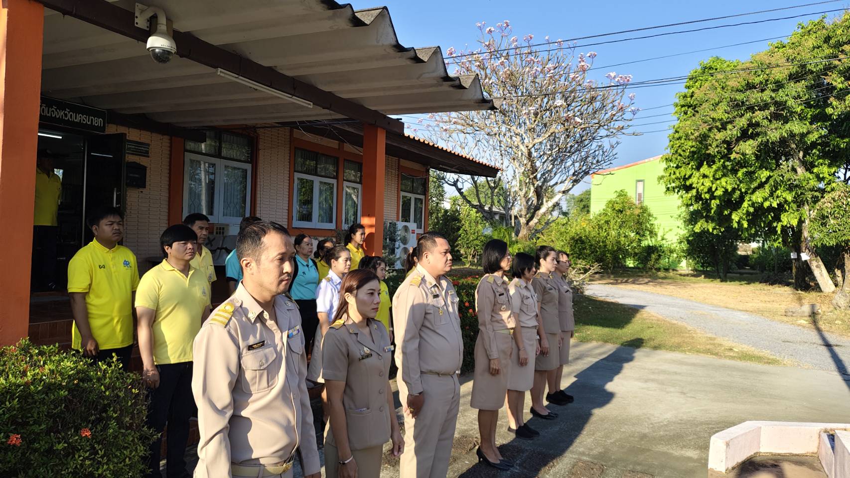 title - กิจกรรมเคารพธงชาติและร้องเพลงชาติไทยสวดมนต์