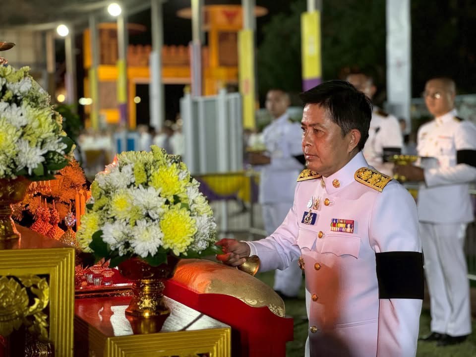title - ส.ป.ก.นครนายก ร่วมพิธีเชิญพุ่มดอกบัวประดิษฐ์ไปถวายสักการะพระศรีมหาโพธิทศมราชบพิตร 