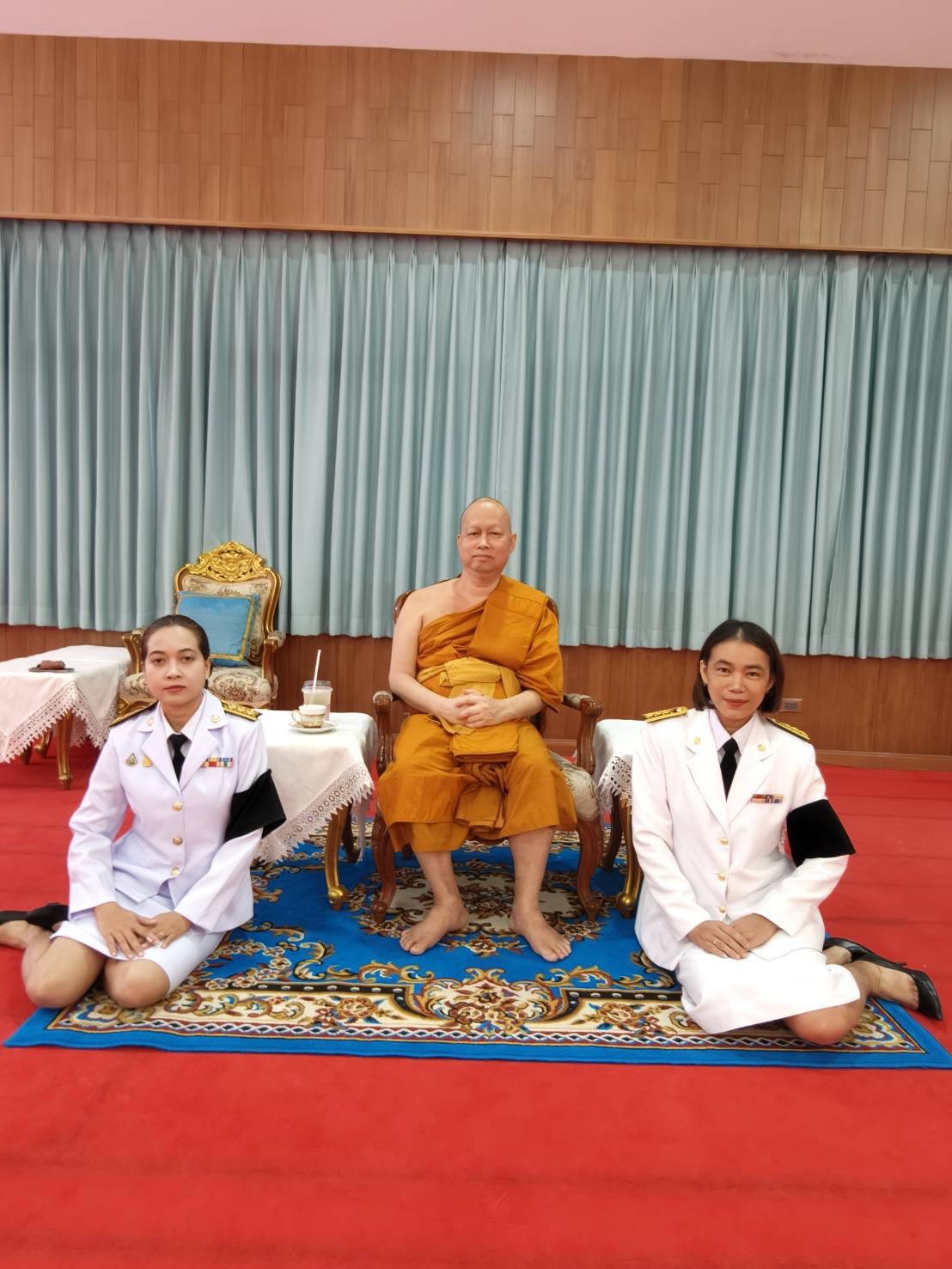 title - ส.ป.ก.นครนายก เข้าร่วมพิธีถวายน้ำสรงพระศพ และลงนามถวายความอาลัย 