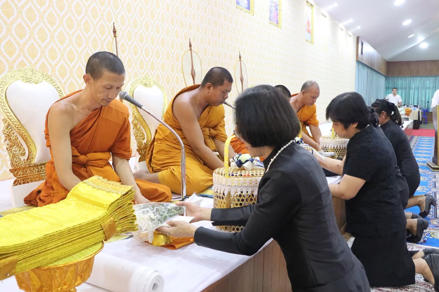 title - ส.ป.ก.นครนายก เข้าร่วมพิธีบำเพ็ญกุศลสวดพระอภิธรรม 