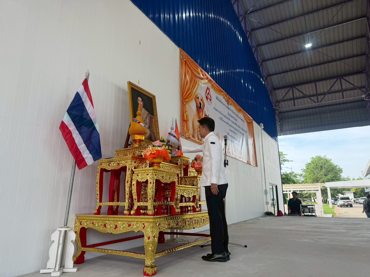 title - ส.ป.ก.นครนายก เข้าร่วมพิธีสดุดีเทิดพระเกียรติ และเปิดโครงการ ปศุสัตว์ร่วมใจกำจัดภัยโรคพิษสุนัขบ้า
