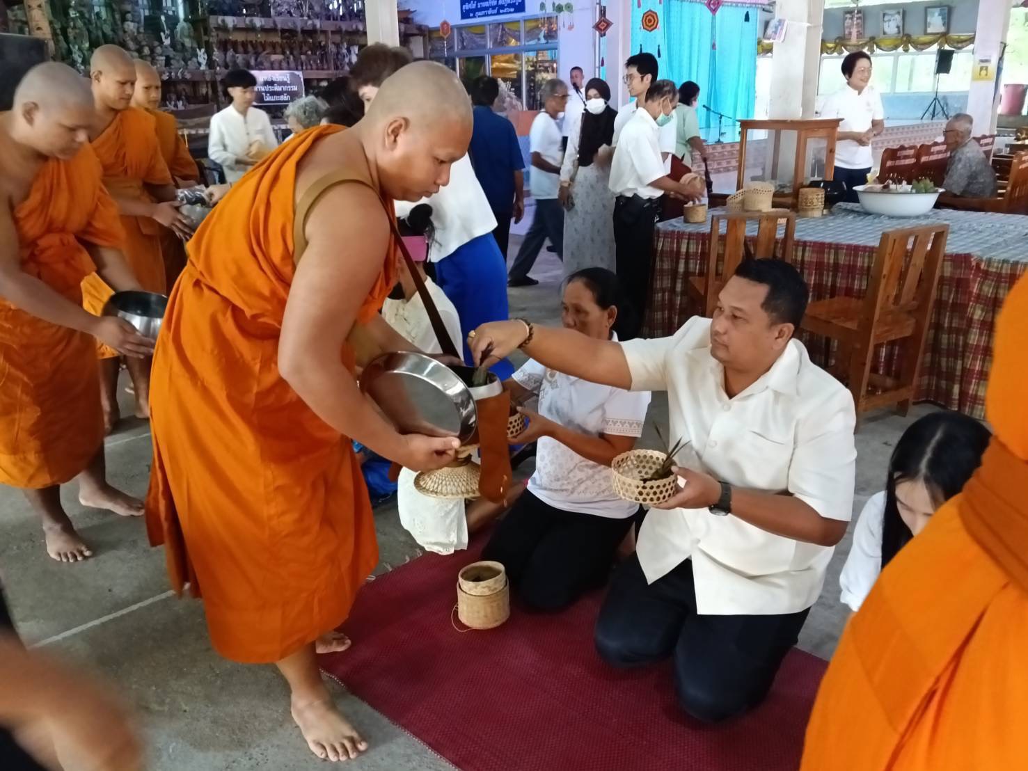 title - ส.ป.ก.นครนายก ร่วมโครงการเข้าวัดปฏิบัติธรรมวันธรรมสวนะ